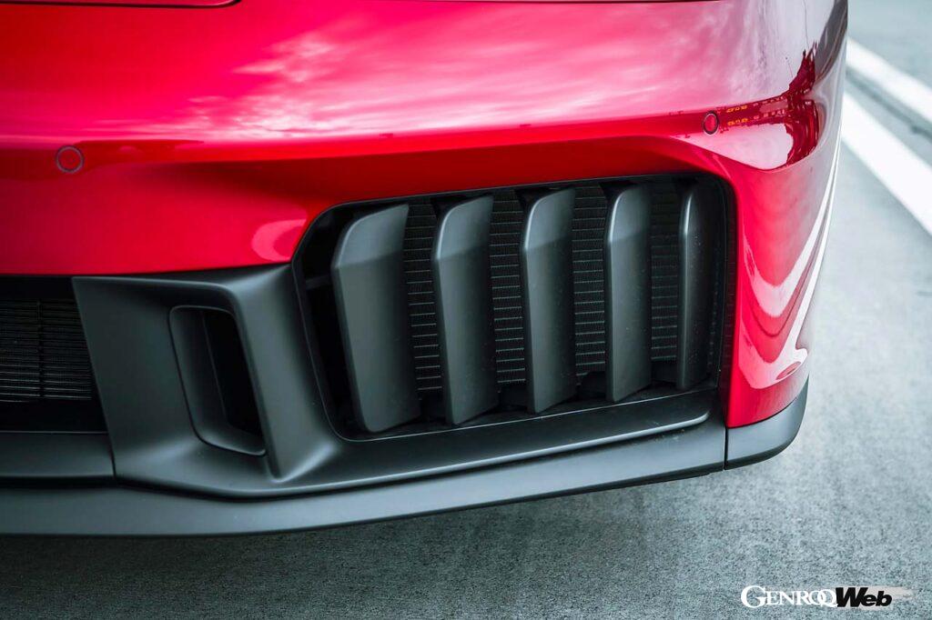 フラップを可変して流入エアを調整する機能はGTSだけの装備。