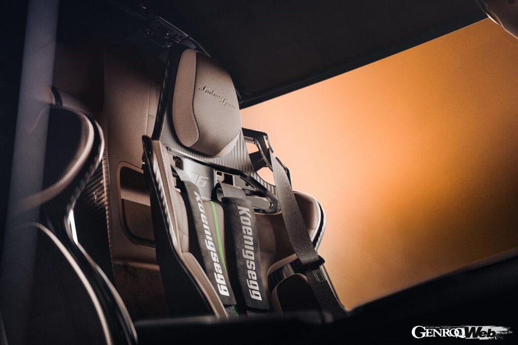 世界30台が限定販売される「ケーニグセグ サデアズ スピア」のコクピット。