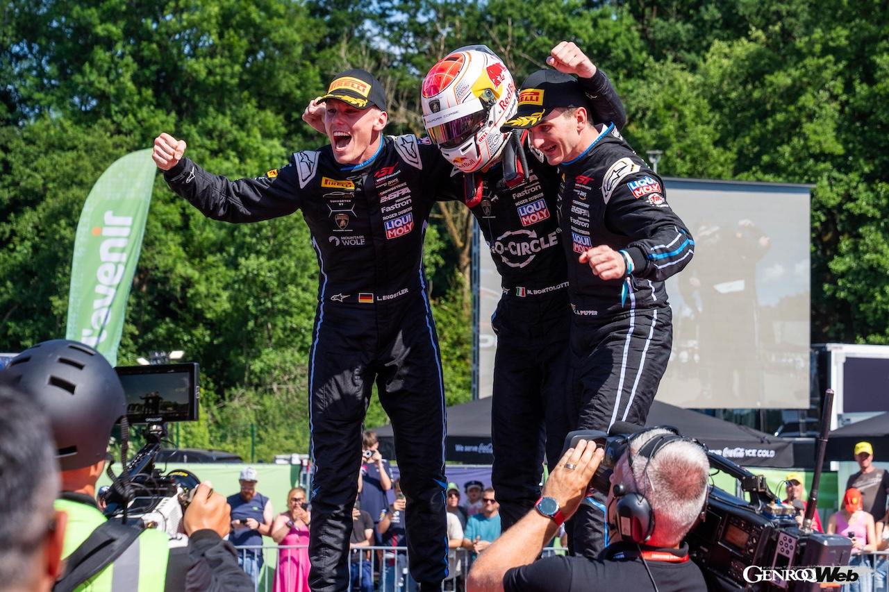 間もなく発表される新型レーシングカー「テメラリオ GT3」を前に、ウラカン GT3 エボ2が、101年の歴史を持つスパ24時間レースで総合優勝を飾った。