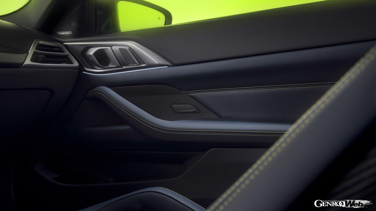 ヴァレンティーノ・ロッシとコラボレーションした限定仕様「BMW M4 CS VR46」のインテリア。