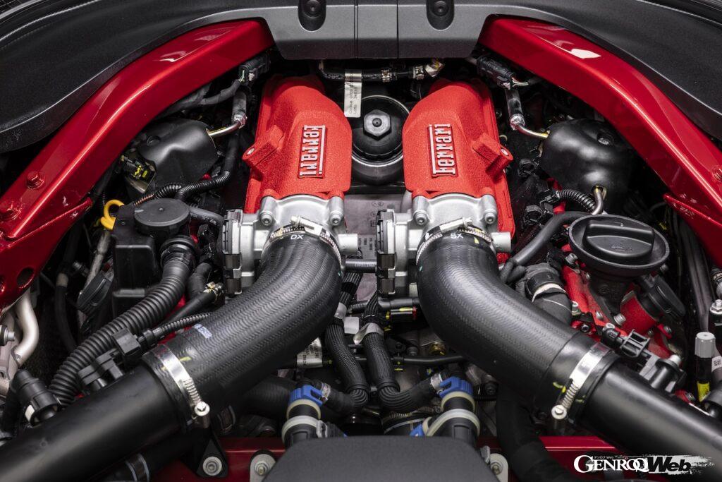 「フェラーリ アマルフィ」の3.9リッターV型8気筒ツインターボエンジン。