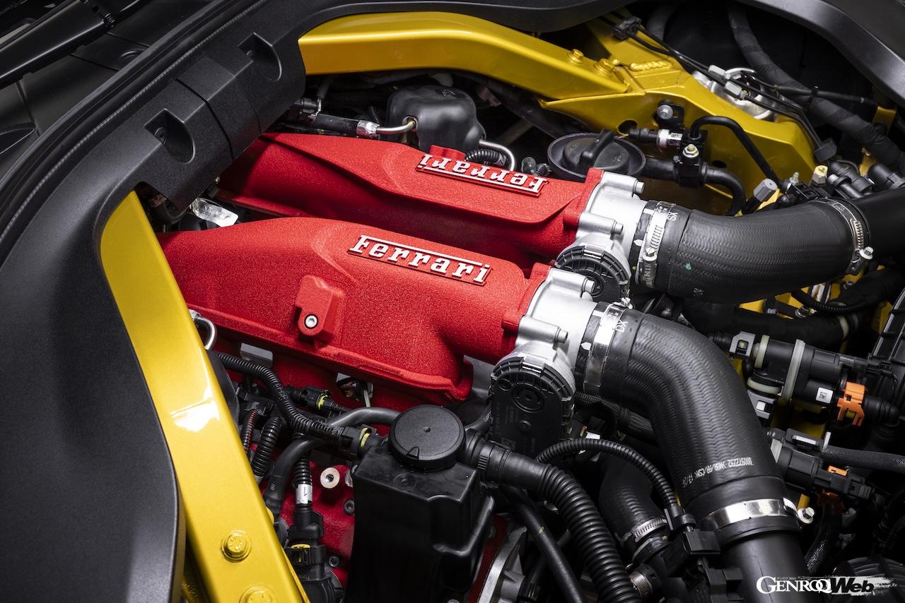 「フェラーリ アマルフィ」の3.9リッターV型8気筒ツインターボエンジン。