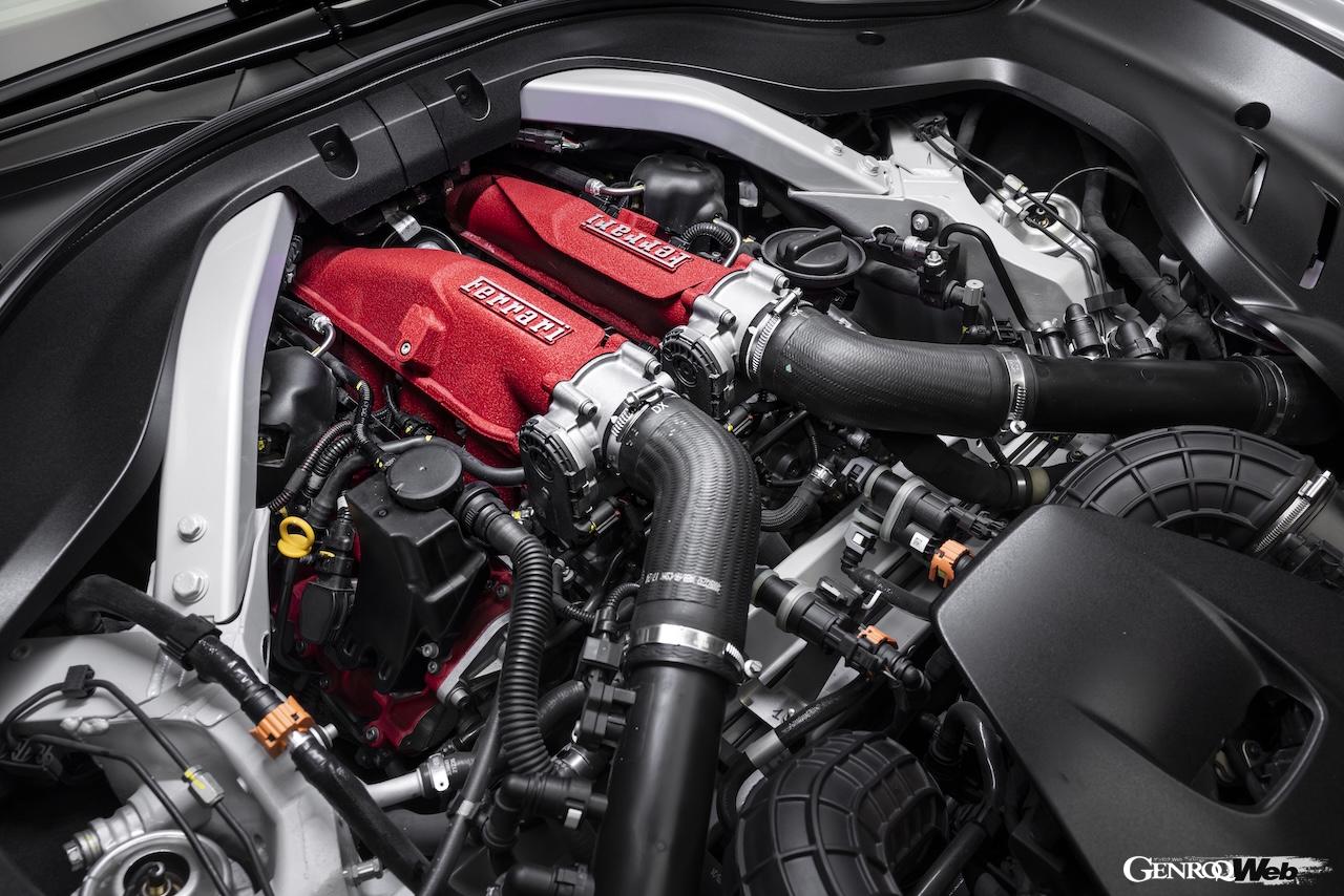 「フェラーリ アマルフィ」の3.9リッターV型8気筒ツインターボエンジン。