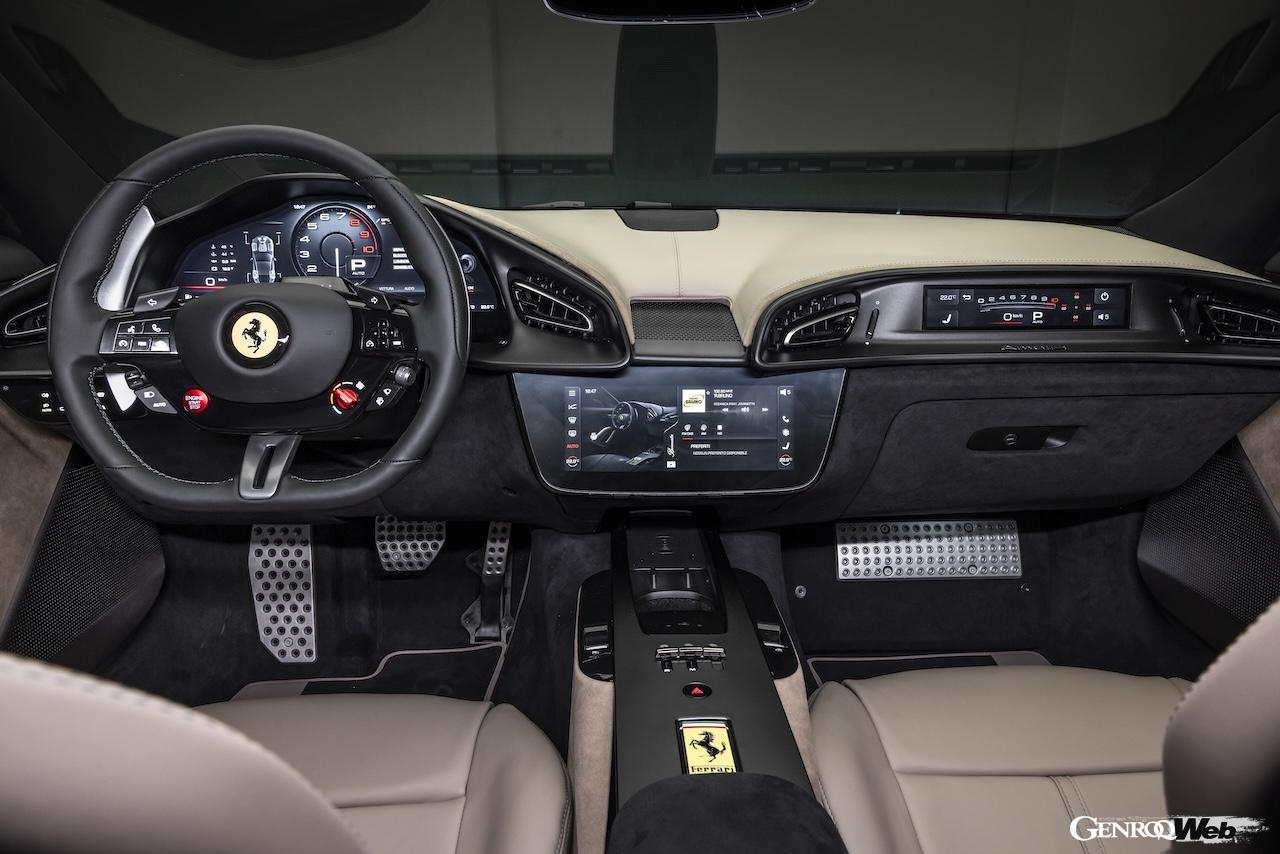 「フェラーリ アマルフィ」のインテリア。