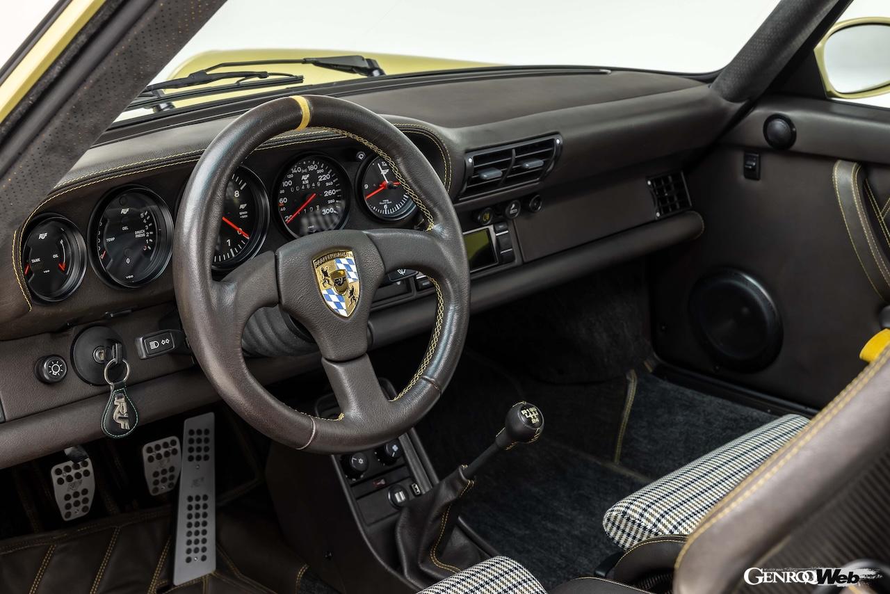 モントレー・ジェット・センター・オークションに出品される、1987年型「ルーフ カレラ 3.4 “ゴールドフィンガー”」。