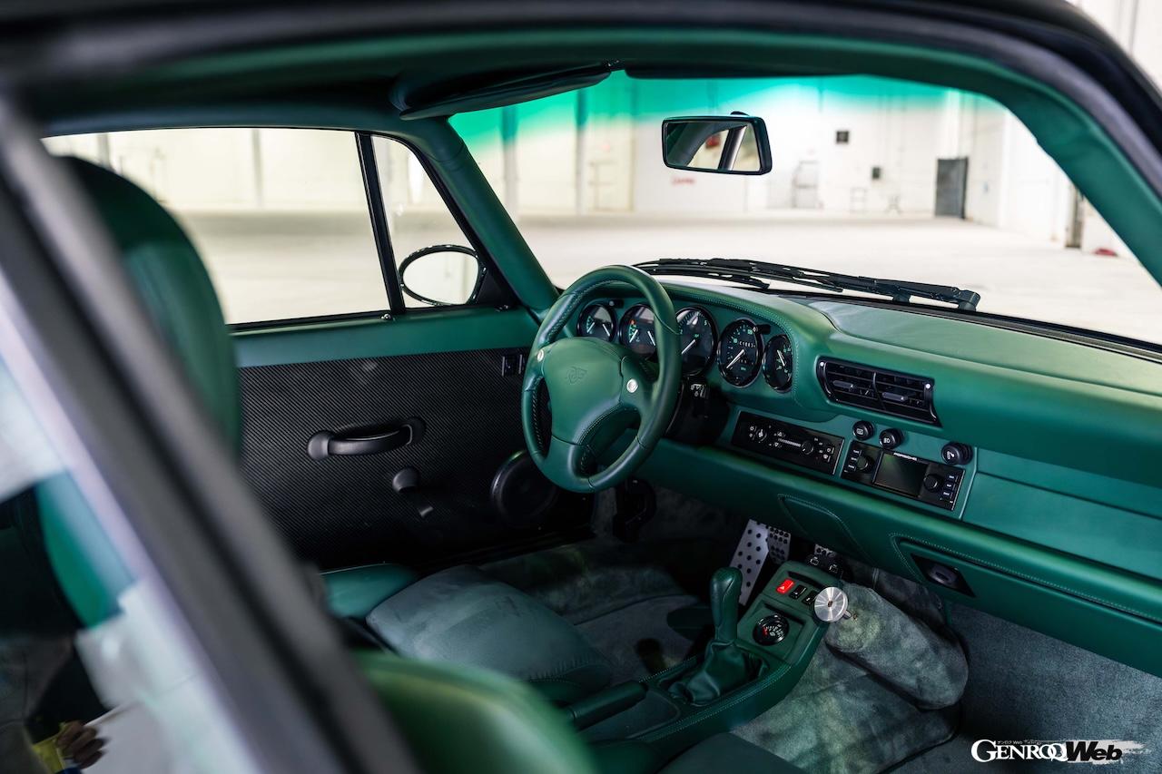 911をベースに大幅なパフォーマンスアップを果たした1998年型「ルーフ CTR 2 スポーツ」が、モントレー・ジェット・センター・オークションに出品される。