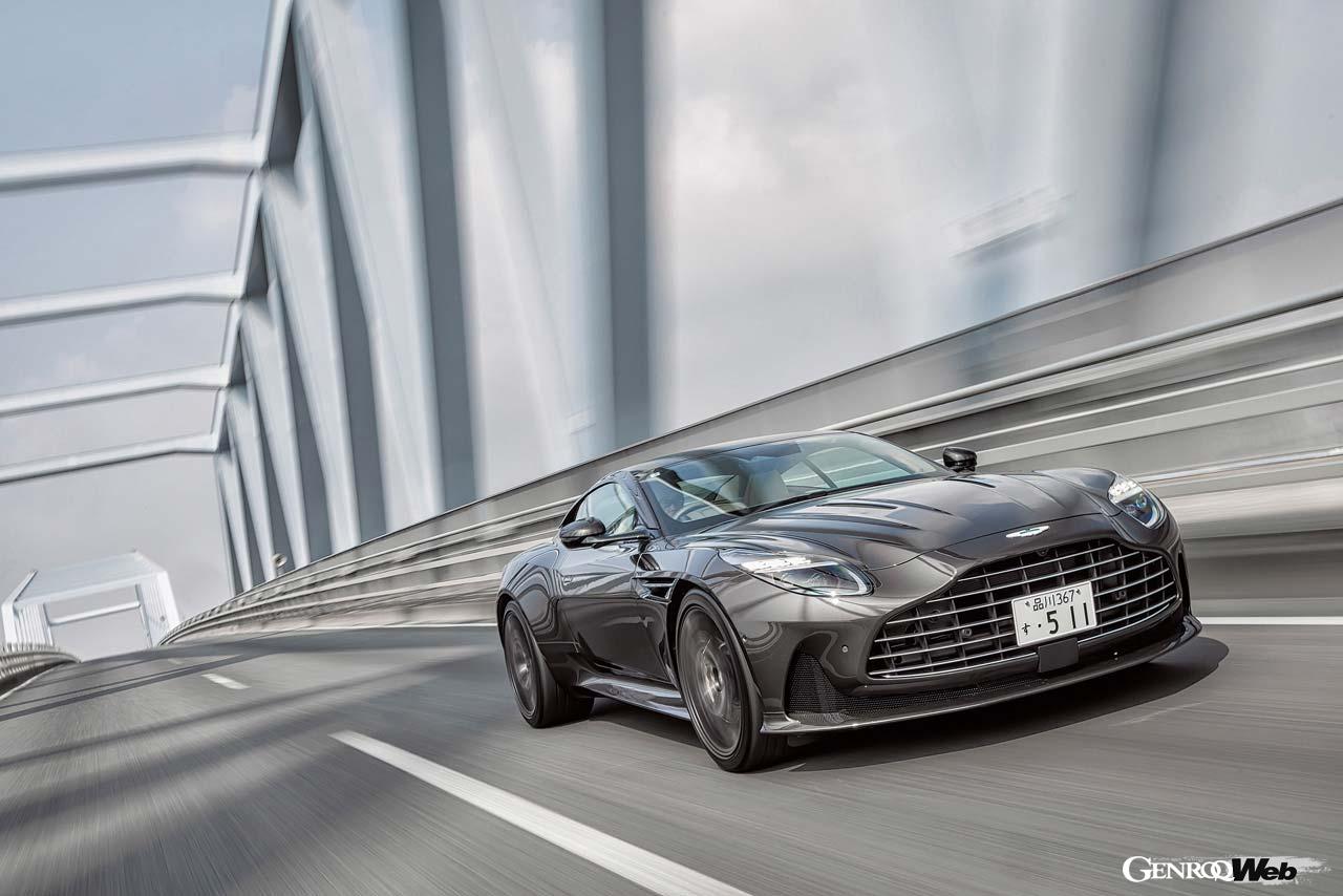 アストンマーティンを代表するV8搭載のグランドツーリング・スポーツカー「DB12」。ジェントルな大人にこそ似合う、スタイリッシュなモデルだ。