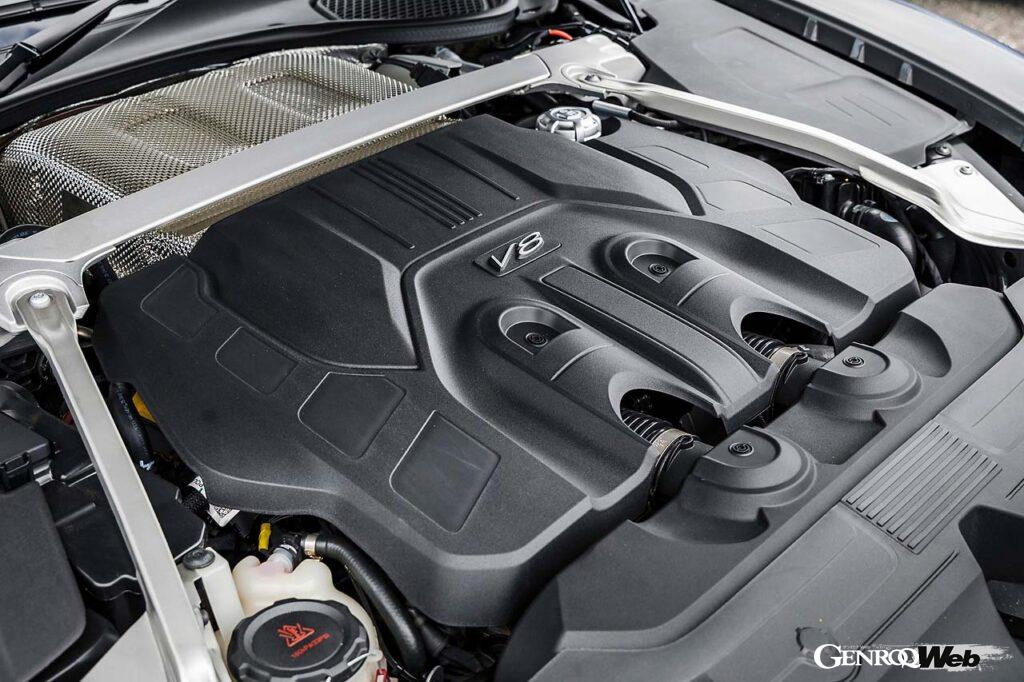 今回はコンチネンタルGT、GTC、フライングスパーいずれもスポーツモデルの「スピード」をチョイス。パワートレインは4.0リッターV8ツインターボに190PS/450Nmの強力なモーターを組み合わせる「ウルトラパフォーマンスハイブリッド」。システム総合782PS/1000Nmは、ベントレー史上最もパワフルとなる。