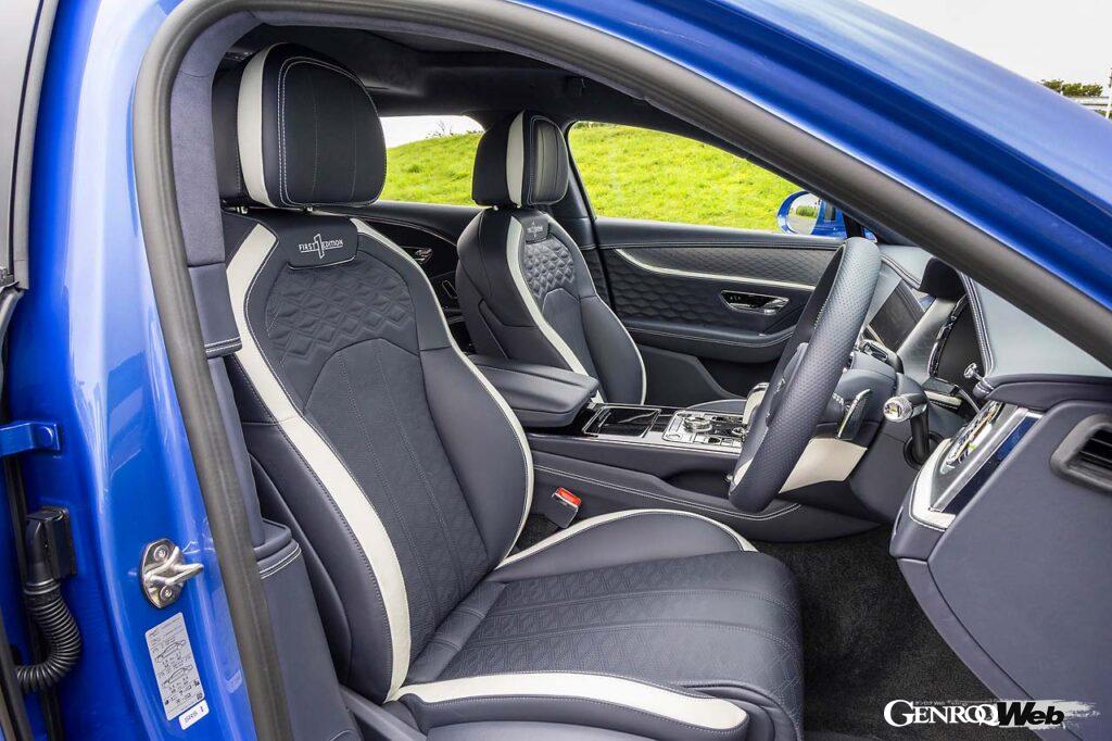 前席にだけ用意されていた、自動的にシートの温度調整と体圧調整を行うオプションの「ウェルネスシート」は、新型になって後席にも対応。高級感のある装いがかわいいベントレー・テディベアは、正規ディーラーで購入できる。