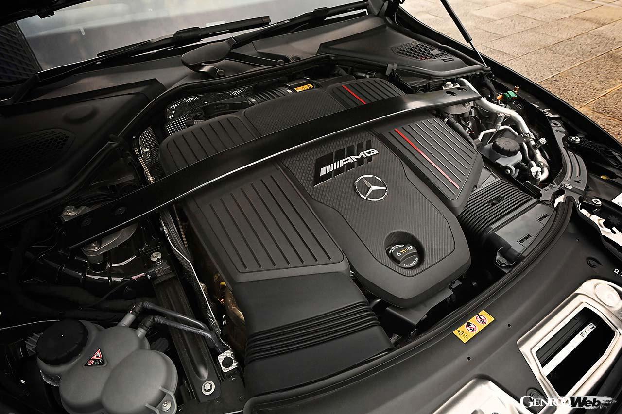 449PS/560Nmを発生する気持ちの良い吹け上がりを見せる3.0リッター直6ツインターボにモーターを組み合わせる。システムアウトプットは585PS/750Nmだ。