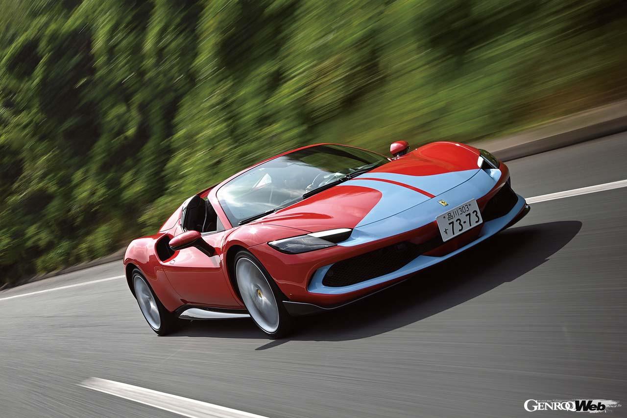 フェラーリの現行ラインナップで、中心となっているのが2台のオープンモデルだ。V6PHVとV8、MRとFRなど、パッケージは大いに異なるが、そこにフェラーリとしての共通した哲学はあるのか。ラインナップの刷新が行われる今、改めて検証してみよう。