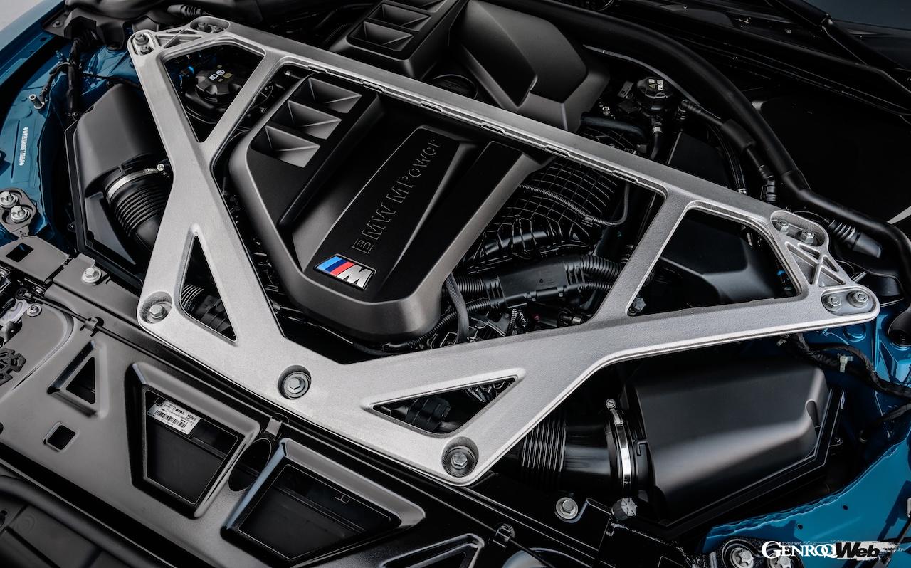 M3 コンペティション M xDrive ツーリングに搭載される3.0リッター直列6気筒ツインターボエンジンに専用チューンを施し、最高出力は550PSを発揮する。
