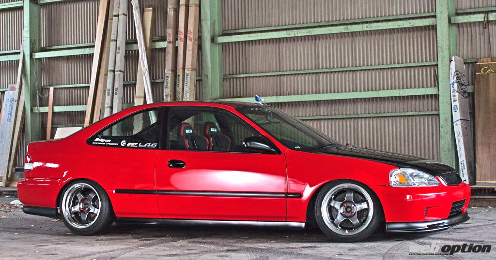 レアなEJ7シビッククーペの超美麗USDM仕様」海外のチューニング誌から