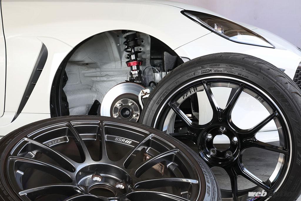 サスペンションとの連動設計が真のスポーツ性能を引き出す！」SSR製本