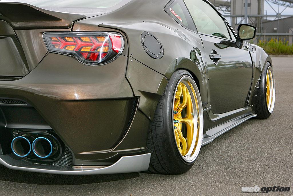 ママの愛車はワイドボディのZN6型86!?」オリジナリティを徹底追求した