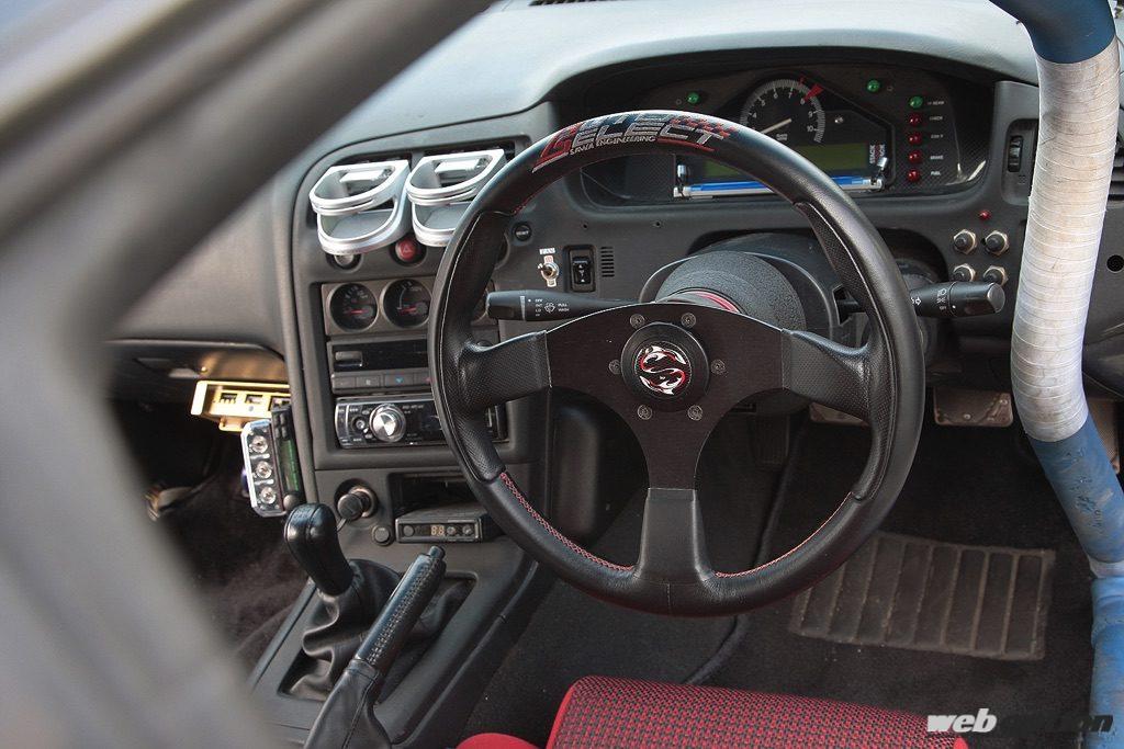 巧みなエアロミックスで魅せるBCNR33！」心臓部は550馬力の2.7