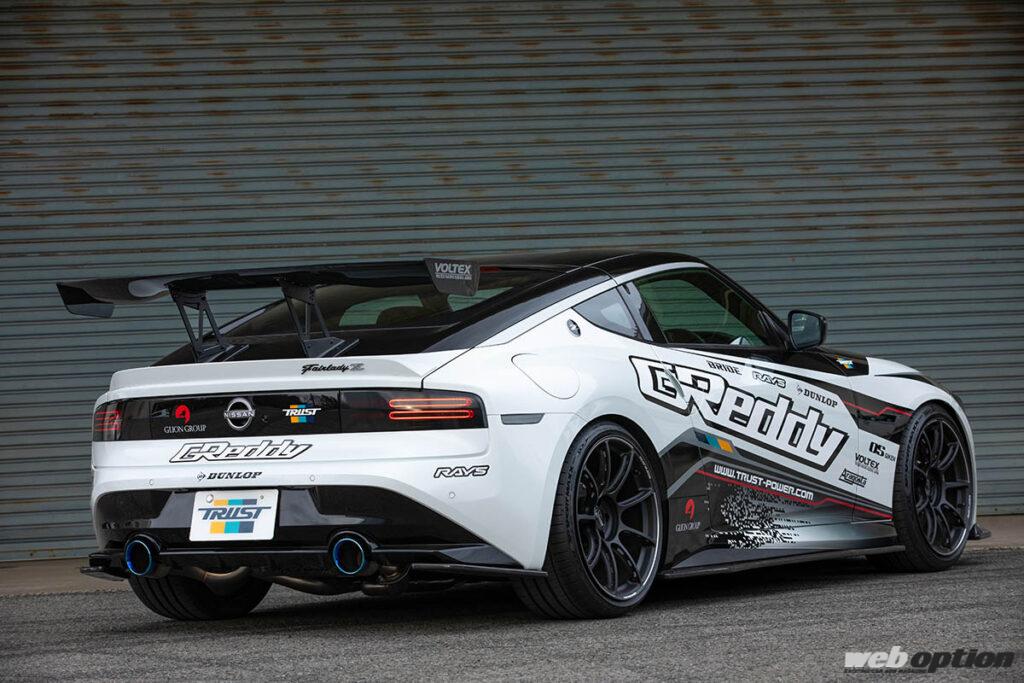 見えてきたRZ34フルエキゾーストの完成形」トラストはメタル