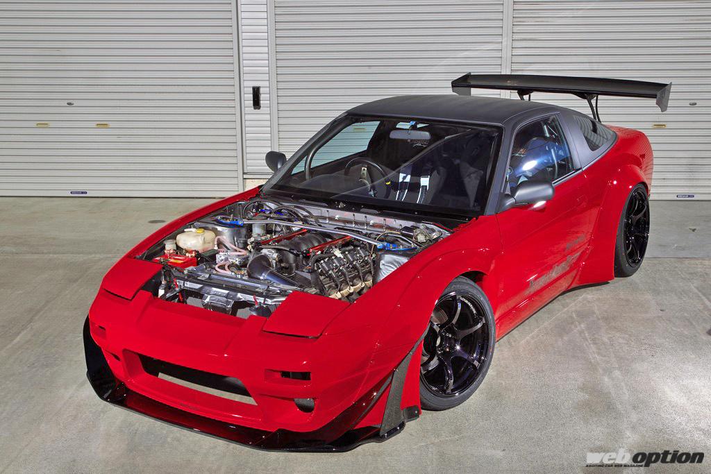 アメリカンV8エンジンを搭載する真紅の180SX」外装もロケットバニーで