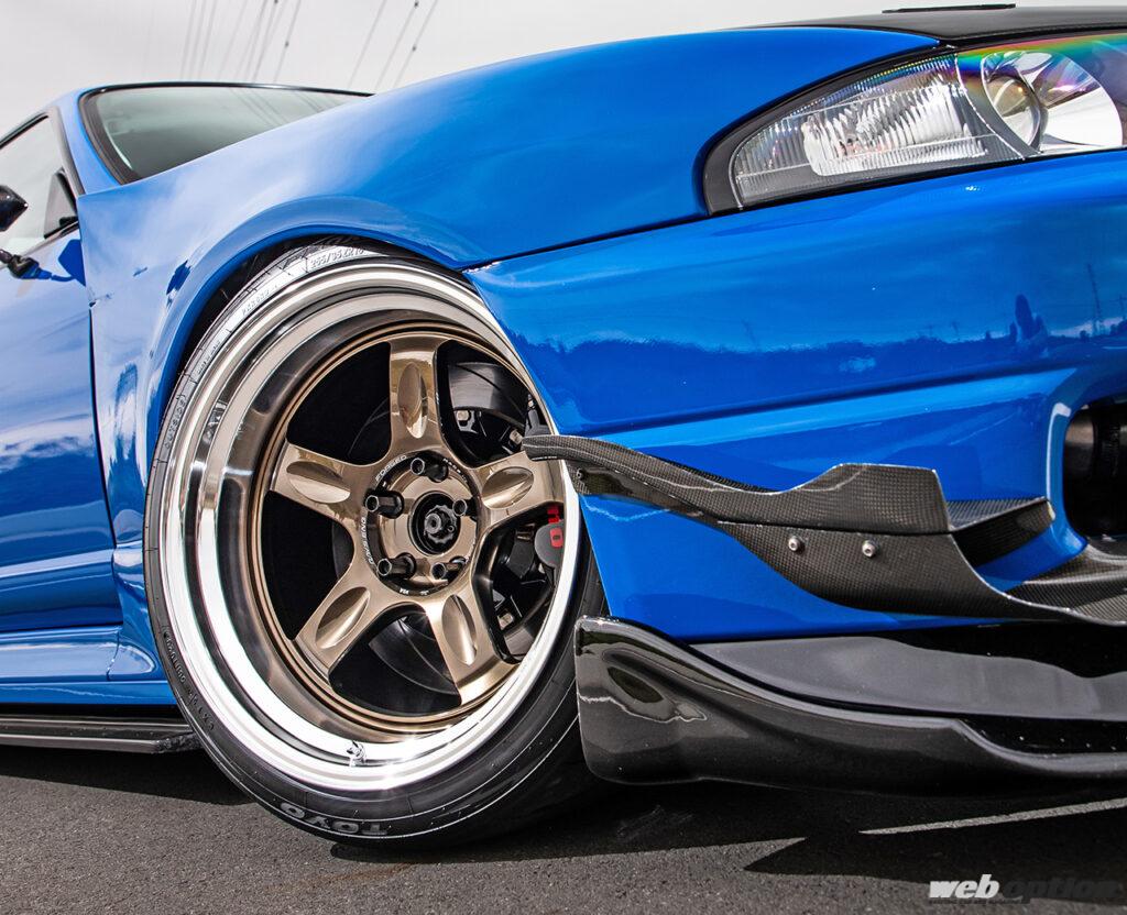 煌くブロンズカラーが限定モデルの証！」ボルクレーシングの21A