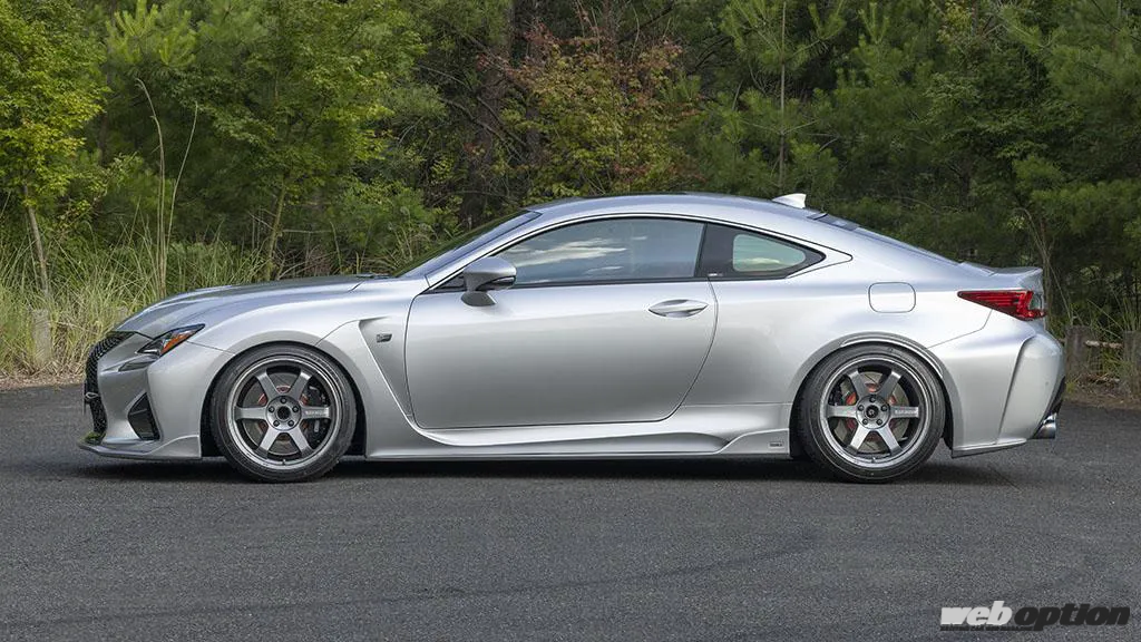 レクサスRC Fで目指す大人のシャコタン仕様！」低さも走りも極めた質実