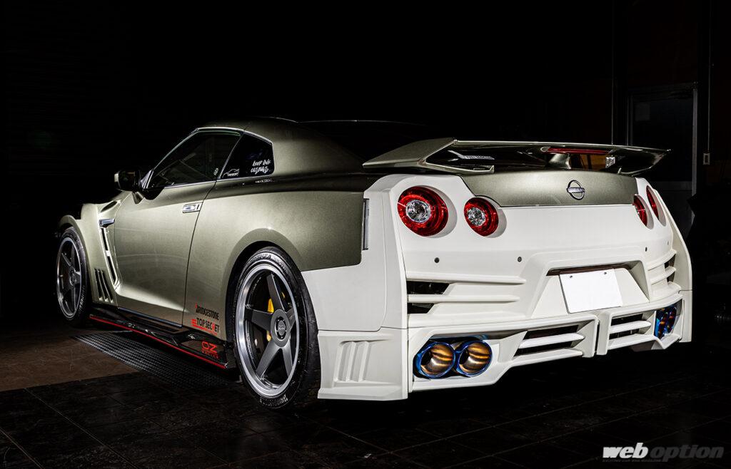 ステルスグレーのGT-Rが大量発生！」新作パーツ盛り沢山のトップ