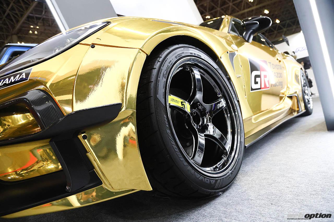 視線を惹きつけるクロームの輝き！」グラムライツの2025年モデルを