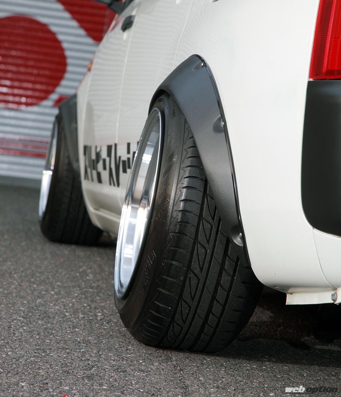 かっこよすぎる極低プロボックス見参」オバフェン＋深リムで商用