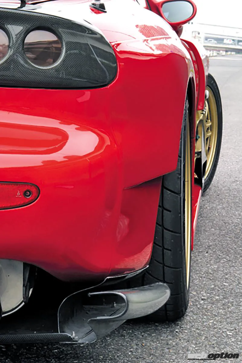 1000セット以上を販売したRE雨宮のワイドボディキットとは