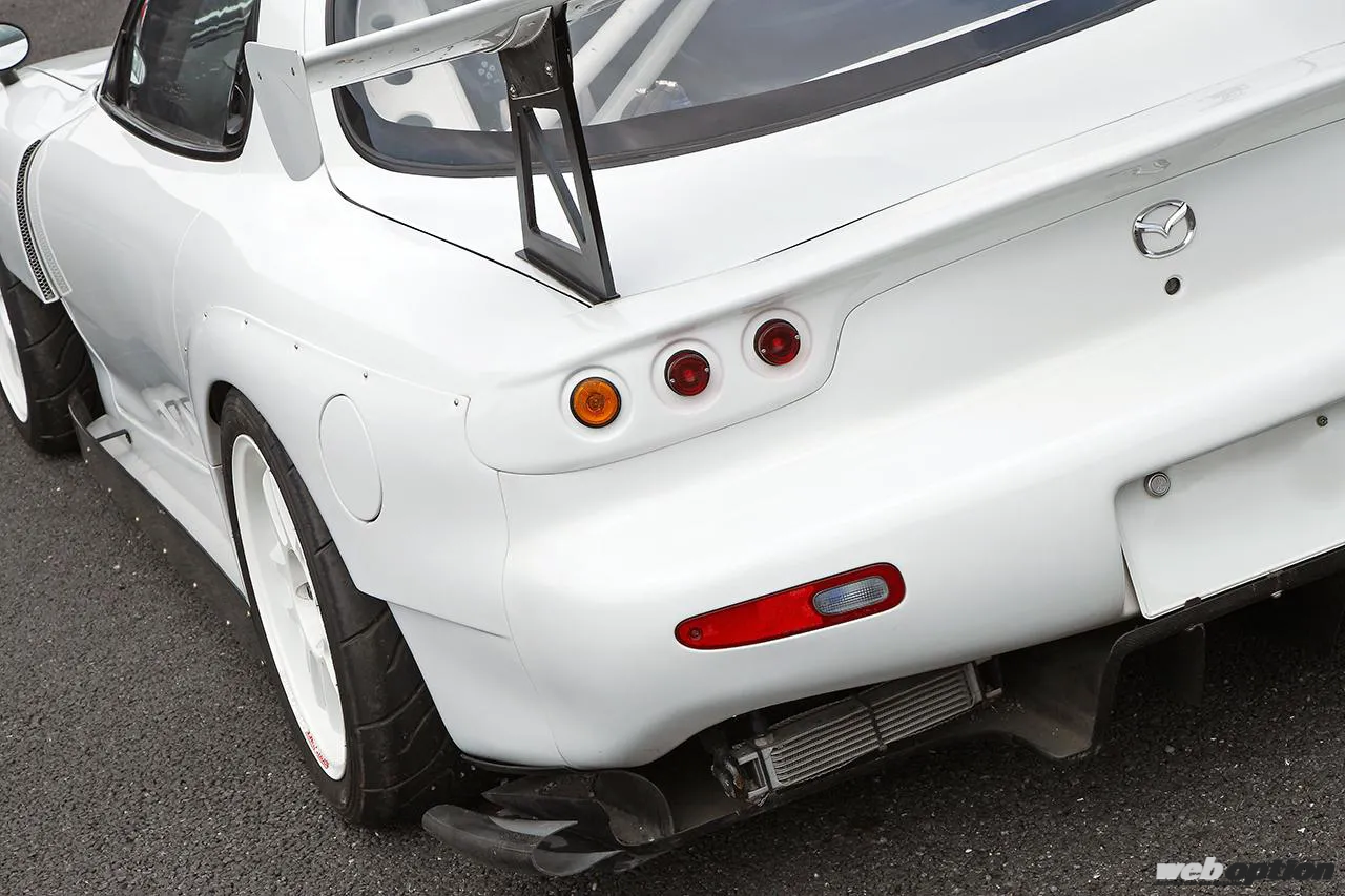 1000セット以上を販売したRE雨宮のワイドボディキットとは