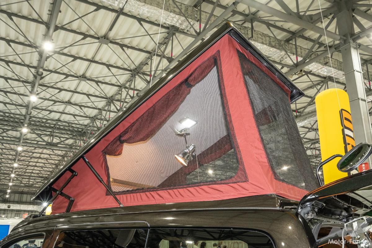 ダイレクトカーズ リトリートNV200IIのルーフテント