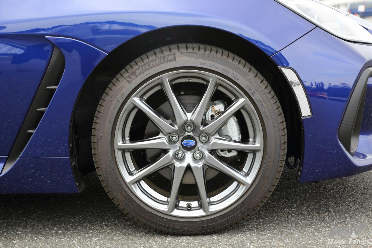 新型スバルBRZのRグレードのホイール