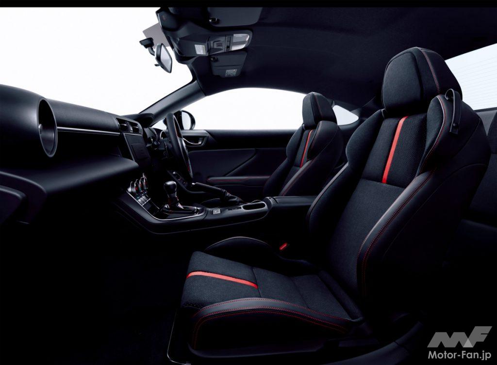 新型スバルBRZのSグレードのシート