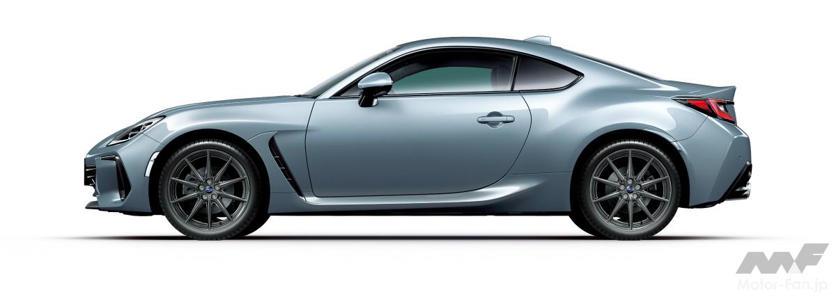 新型スバルBRZのアイスシルバーメタリック