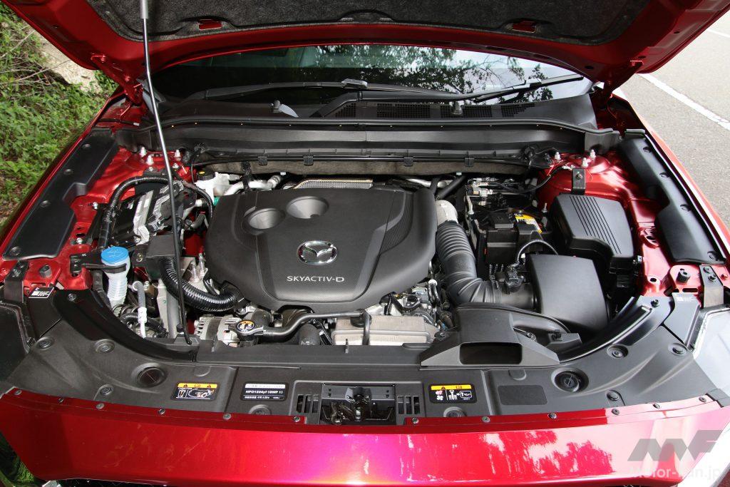 CX-5 XDのi-ELOOP装着車はSH-VPTR型2.2L直4ディーゼルターボエンジンと6速AT、キャパシタを搭載