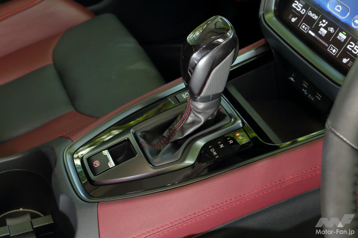 スバル レヴォーグのシフトノブ