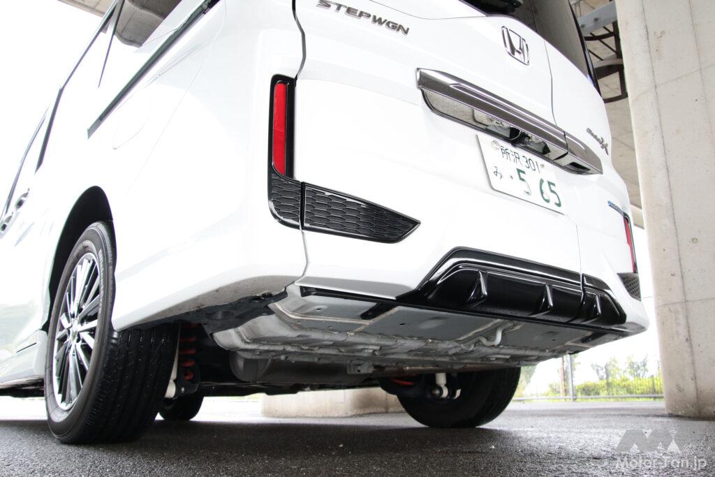 モデューロX専用のリアロアーディフューザーを装着