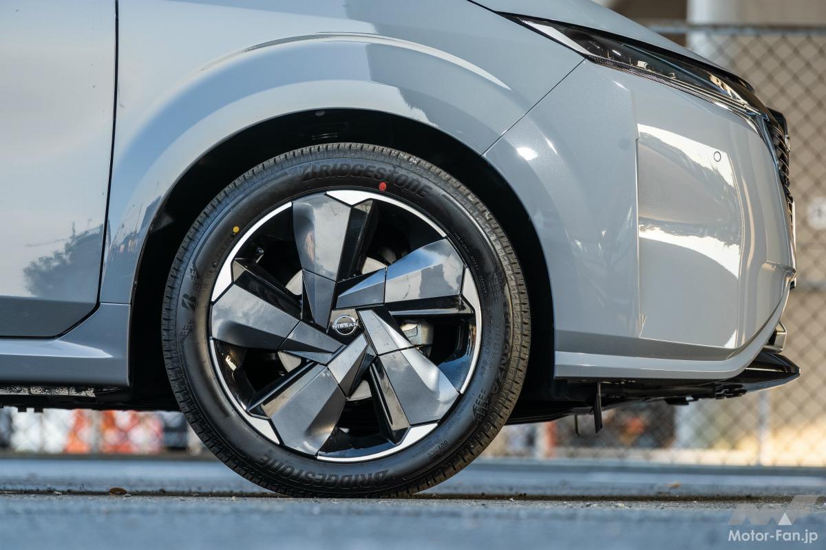 日産ノート オーラ