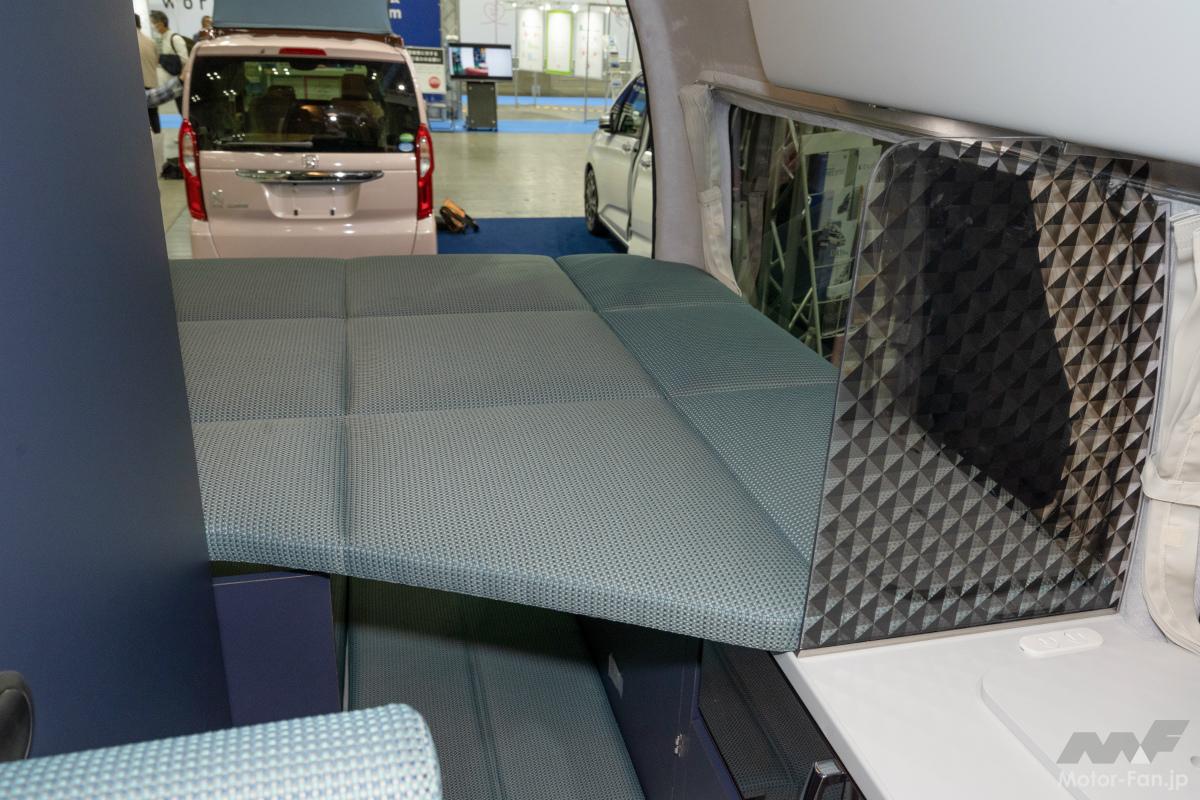 ホワイトハウス エスコート