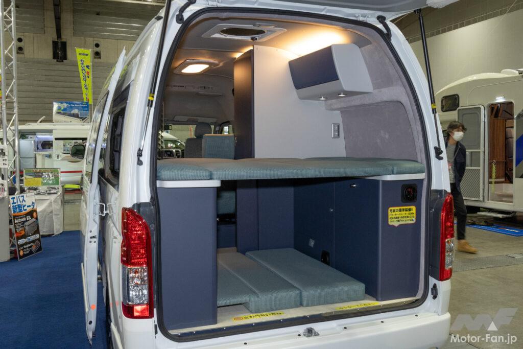 ホワイトハウス エスコート