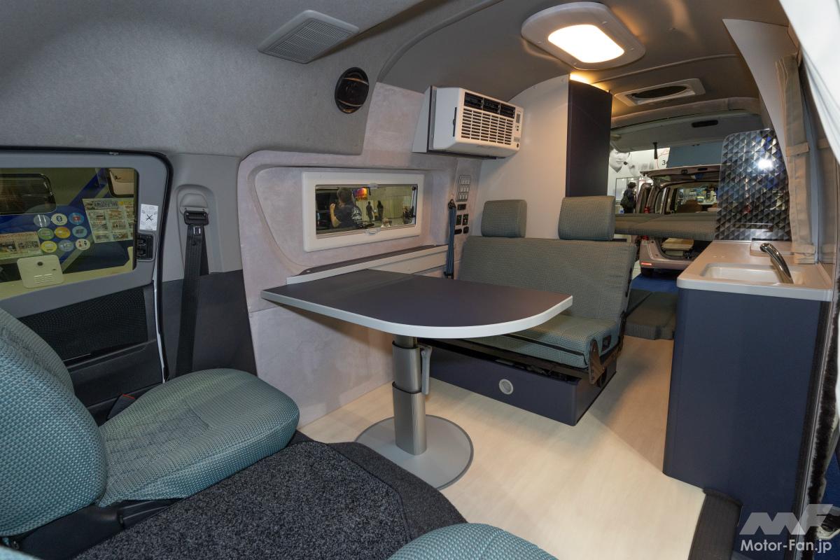 ホワイトハウス エスコート