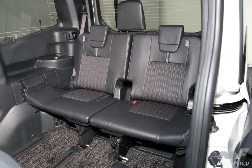 クッションが薄型化されながら掛け心地も改善された3列目シート