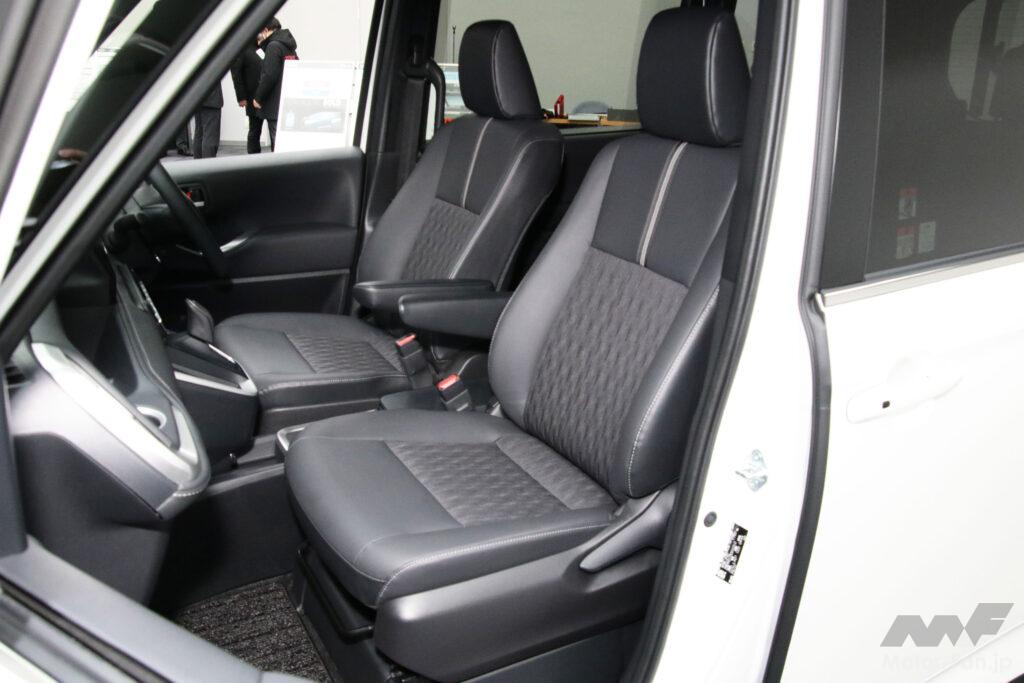 充分なサイズが確保された1列目シート。写真はノアS-Z(ハイブリッド車)