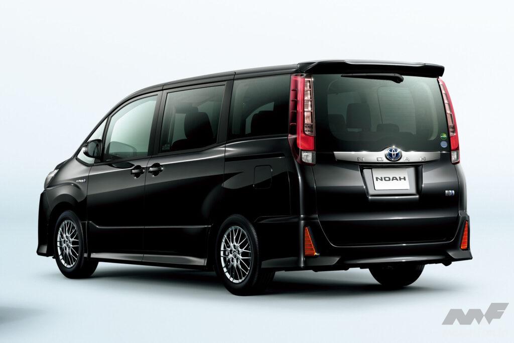 先代ノア・エアロ仕様（前期型）のリヤまわり