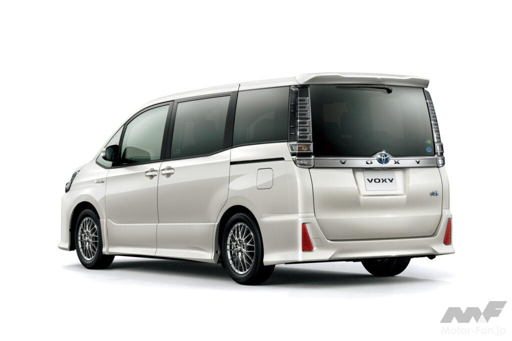 先代ヴォクシー・エアロ仕様（後期型）のリヤまわり