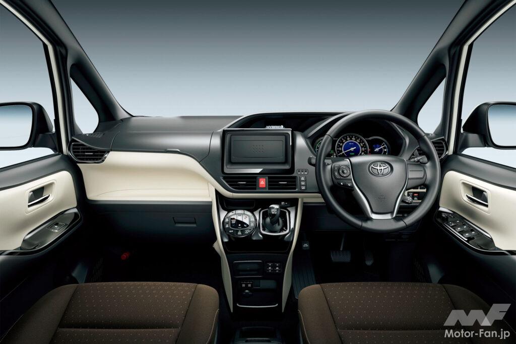 先代ノア（後期型）の運転席まわり