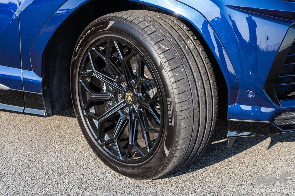 ランボルギーニ・ウルス