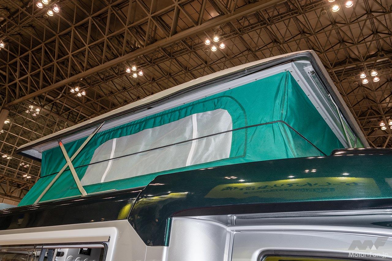 キャンピングカー