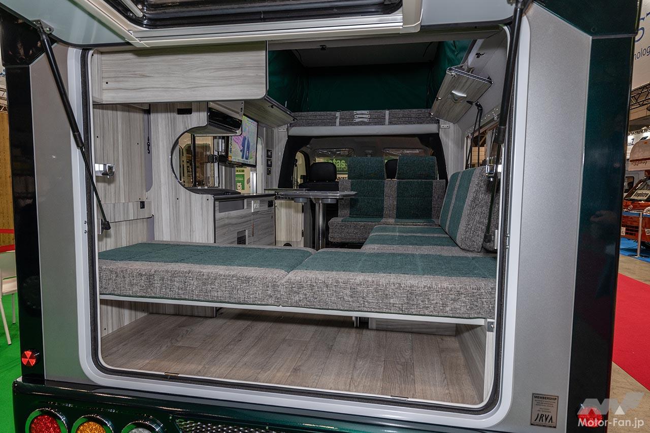 キャンピングカー