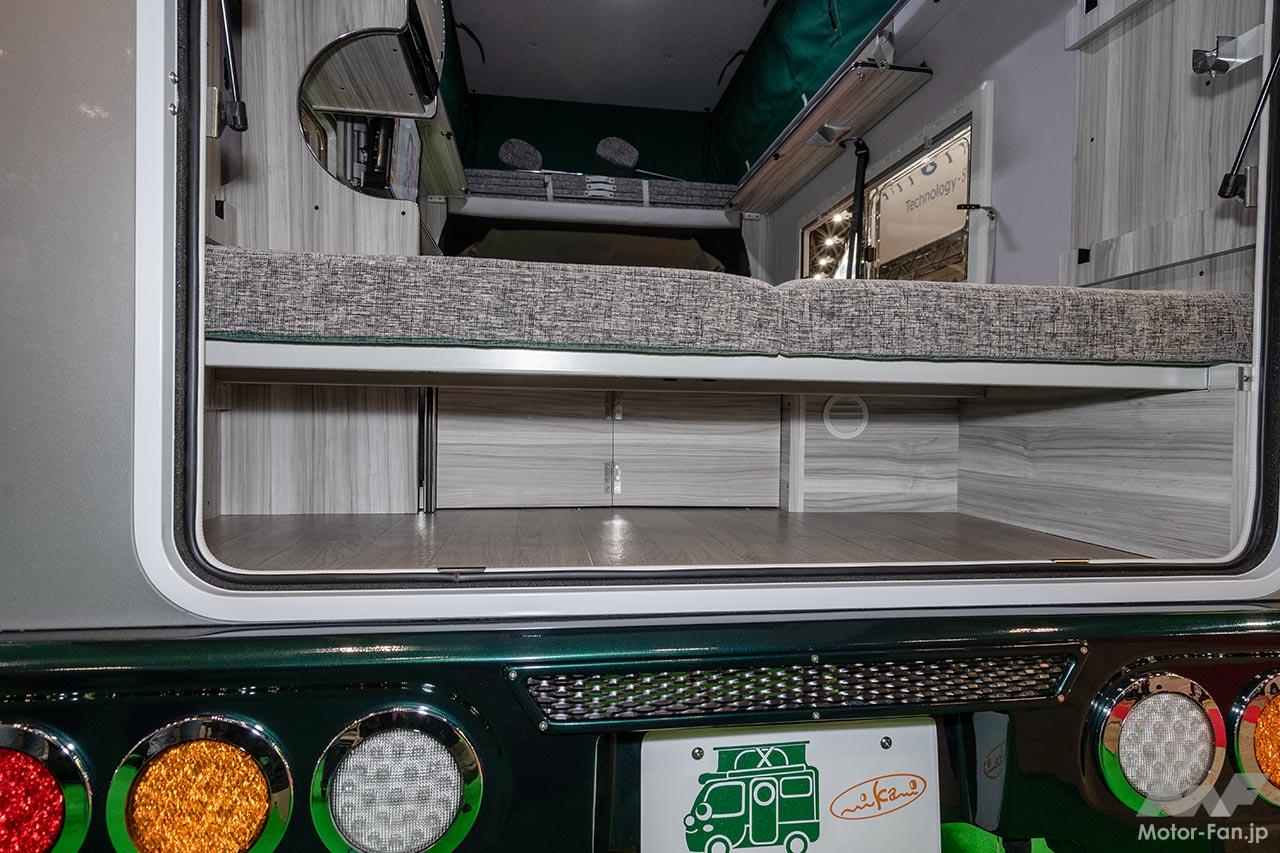 キャンピングカー