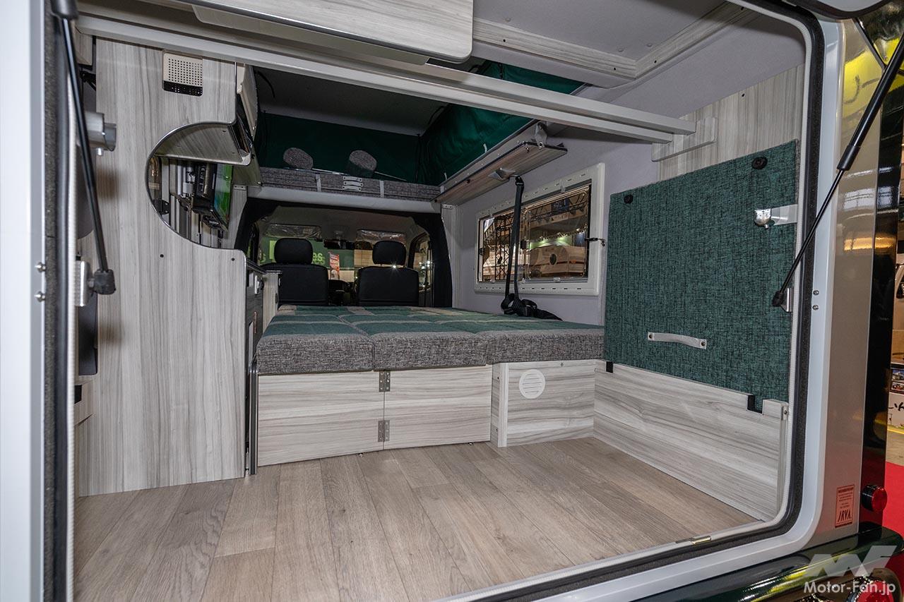 キャンピングカー